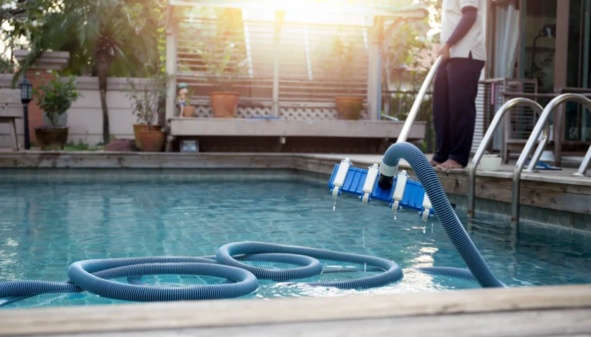 Professional Pool Cleaning Services